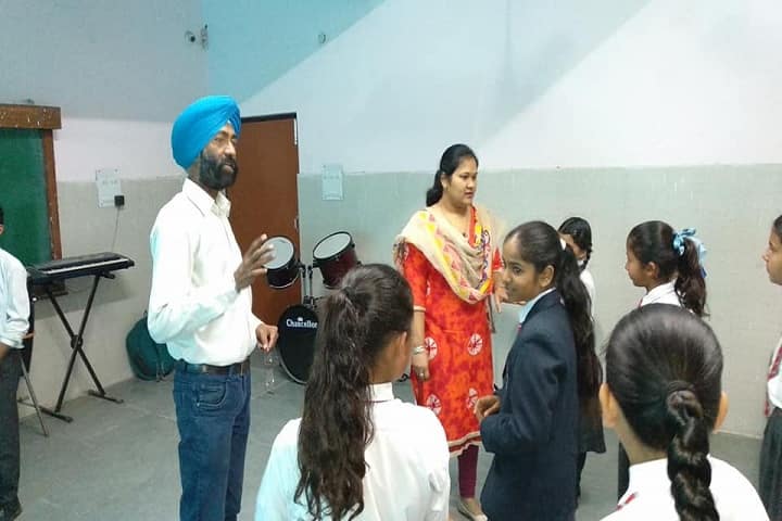 Sri Dasmesh Senior Secondary Public School-Music Room