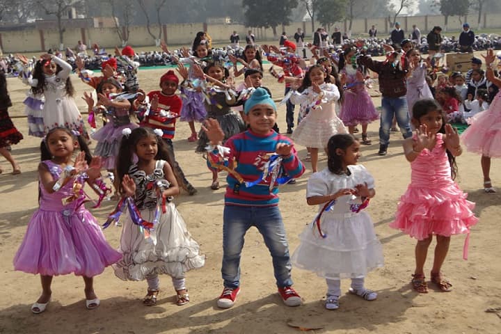 Sri Guru Hakrishan Senior Secondary Public School-Sports Day