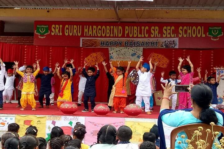 Sri Guru Hargobind Public School-Fesitval Celebration
