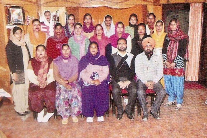 Sri Guru Hargobind Sahib Convent School-Staff Group Photo
