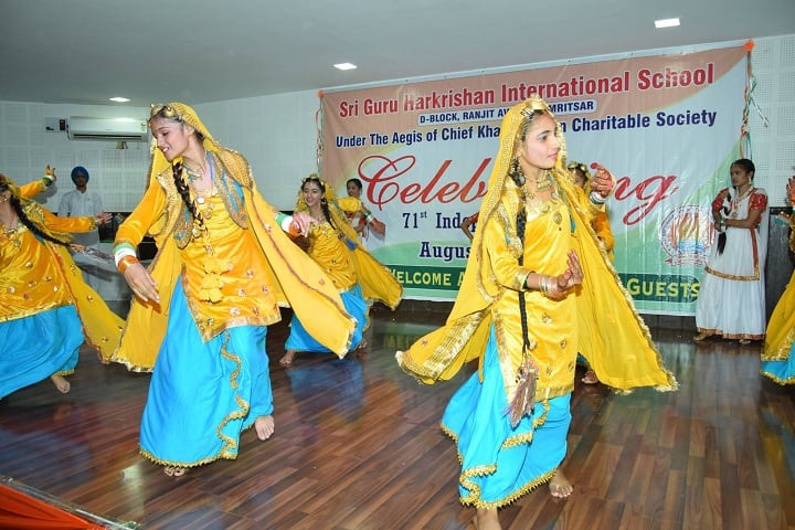Sri Guru Harkrishan Intl School-Independence Day