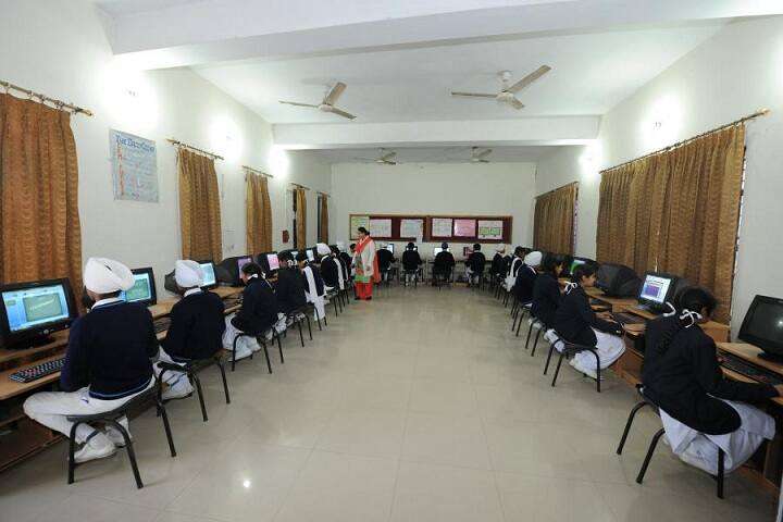 Sri Guru Harkrishan Public School-IT-Lab