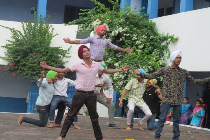 Sri Guru Harkrishan Public School-Dance