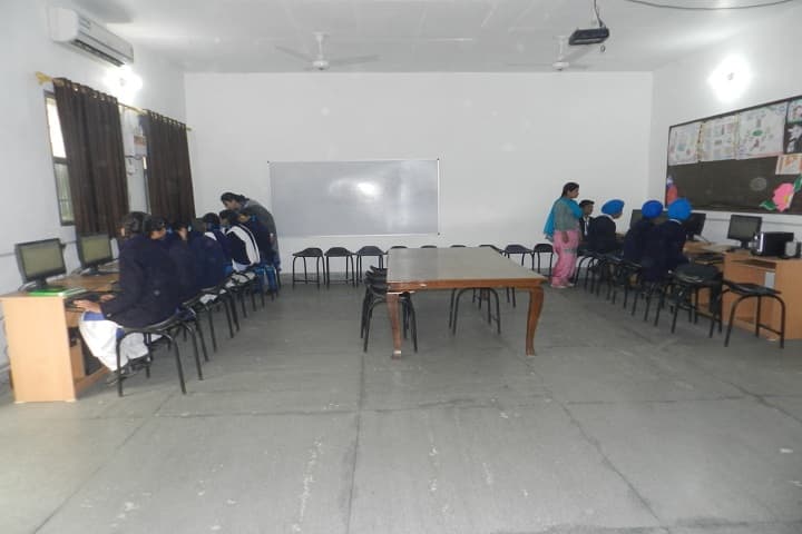 Sri Guru Harkrishan Public School-IT-Lab