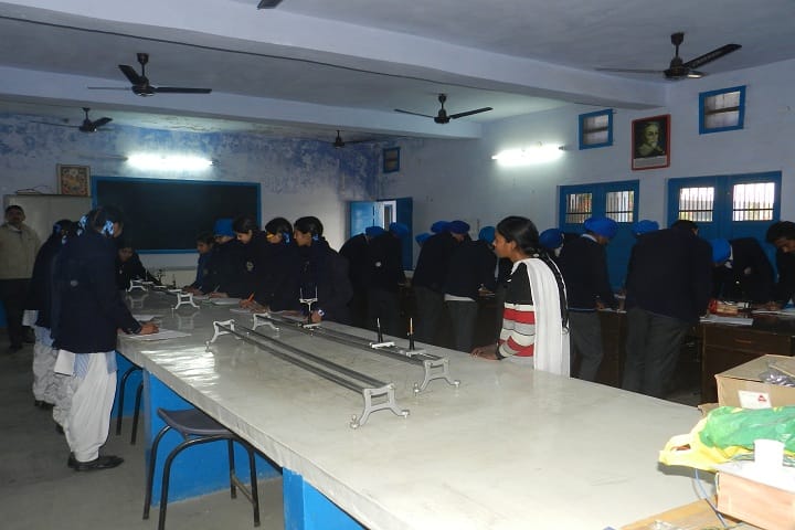 Sri Guru Harkrishan Public School-Physics-Lab