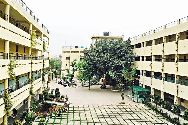 Sri Guru Harkrishan Public School-Campus-View full