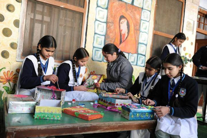 Sri Guru Harkrishan Public School-Art And Craft