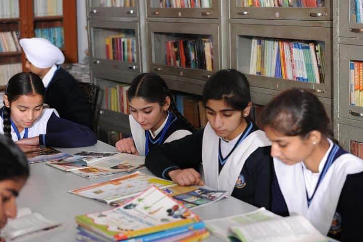 Sri Guru Harkrishan Public School-Library