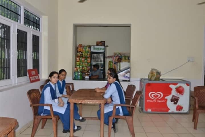 Sri Guru Teg Bahadur Public School-Cafeteria