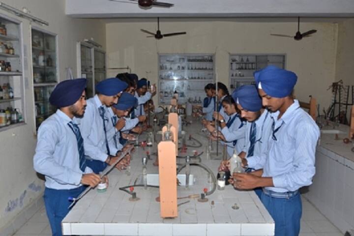 Sri Guru Teg Bahadur Public School-Chemistry-Lab