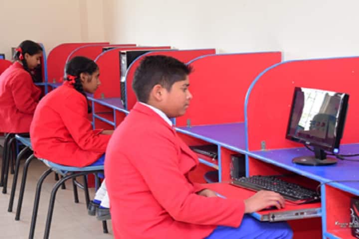 St Kabir Public School-IT-Lab