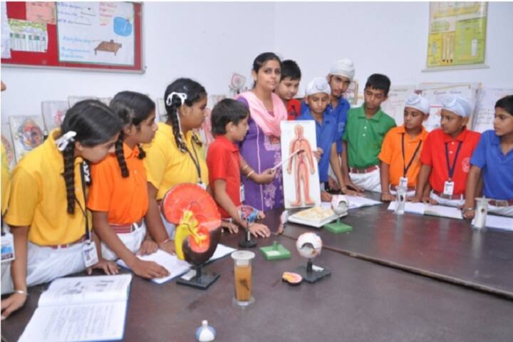 St Soldier Elite Convent School Chawinda Devi-Biology Lab