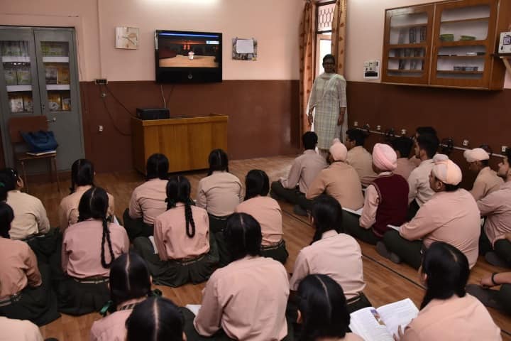 Swami Sant Dass Public School-English Lab