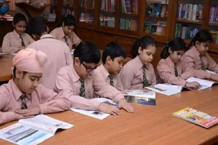 Swami Sant Dass Public School-Library