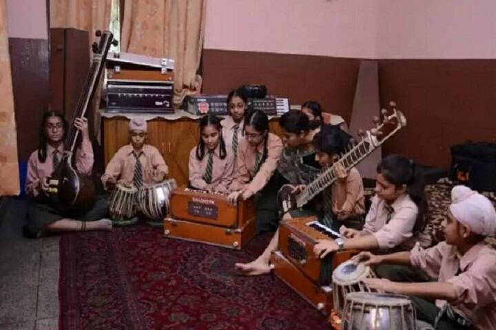 Swami Sant Dass Public School-Music Room