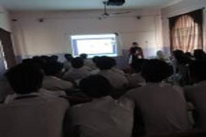 Kainat International School-Smart Classroom