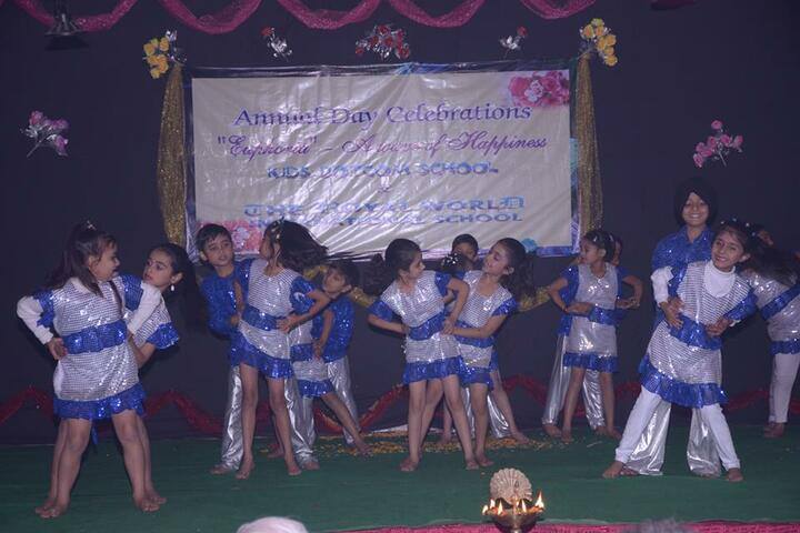 The Royal World International School-Childrens Day