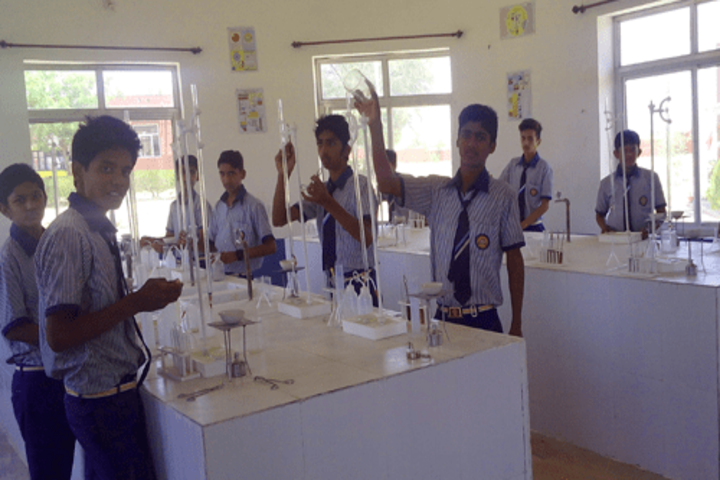 Acharya Nanesh Academy-Chemistry Lab