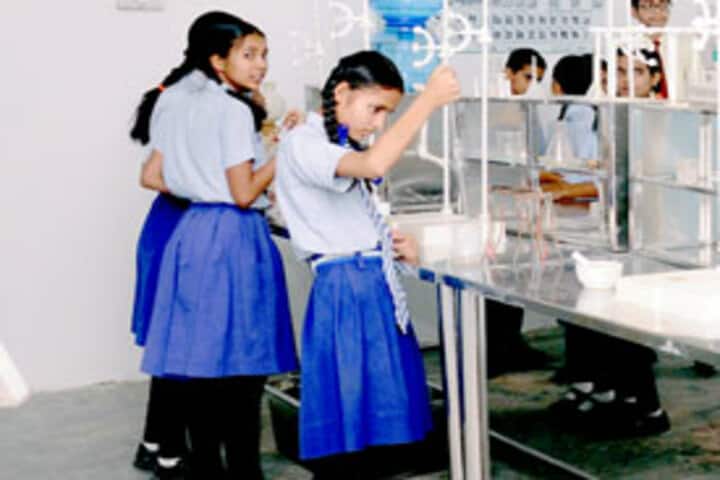 Aravali Public School-Lab