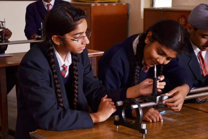 Army Public School-Physics Lab