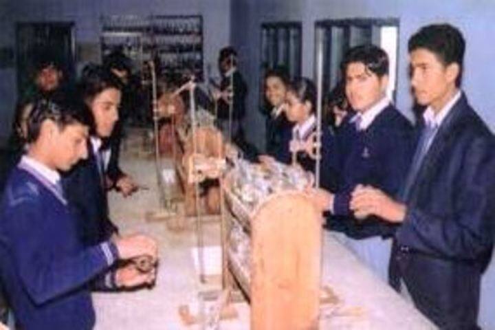 Arorvansh Public School-Lab