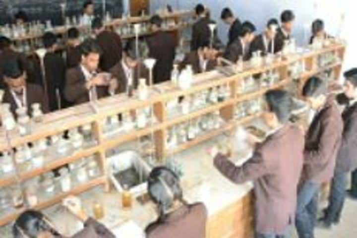 Avm Convent School-Chemistry Lab