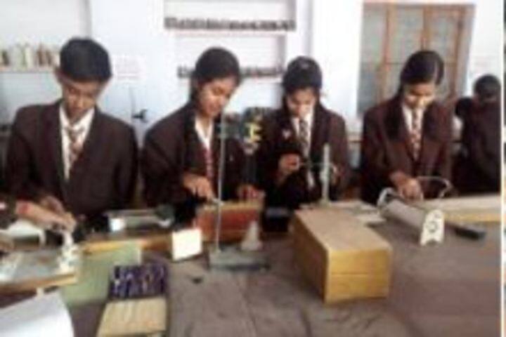 Avm Convent School-Physics Lab