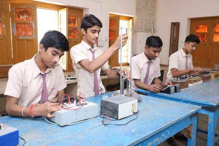 Bagaria Bal Vidya Niketan-Physics Lab