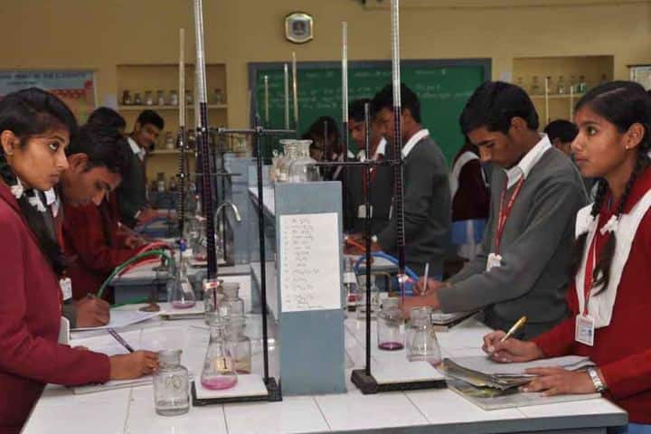 Bhuvnesh Bal Vidyalaya-Lab