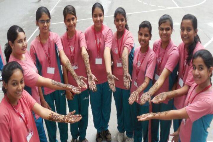 Cambridge Court High School-Mehendi Day