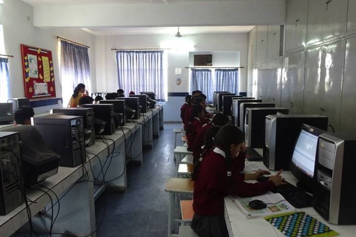 Central Academy-Computer Lab