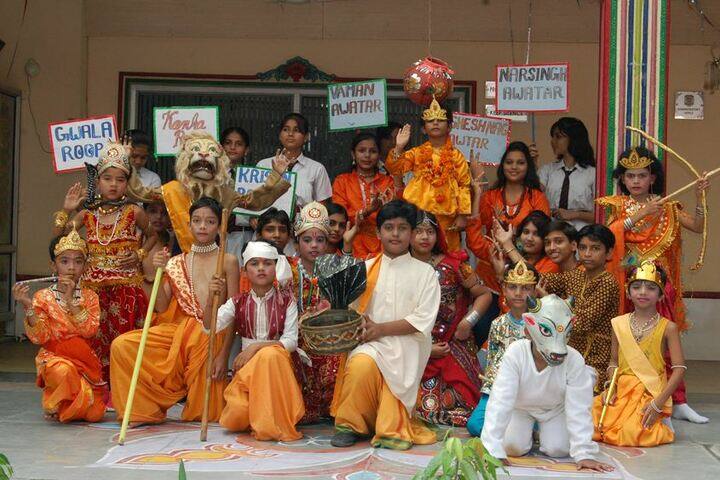 Central Academy Senior Secondary School-Fancy dress