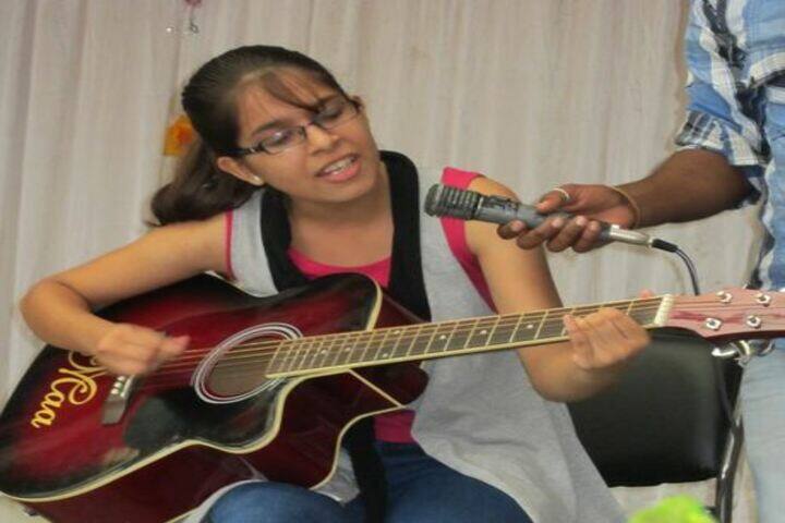 Central Academy Senior Secondary School-Singing