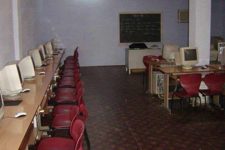 Ch Mota Ram Meel Memorial Senior Secondary Public SchoolComputer Lab