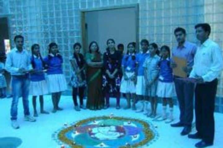 Chitrakoot Public School And Research Centre-Art and Craft