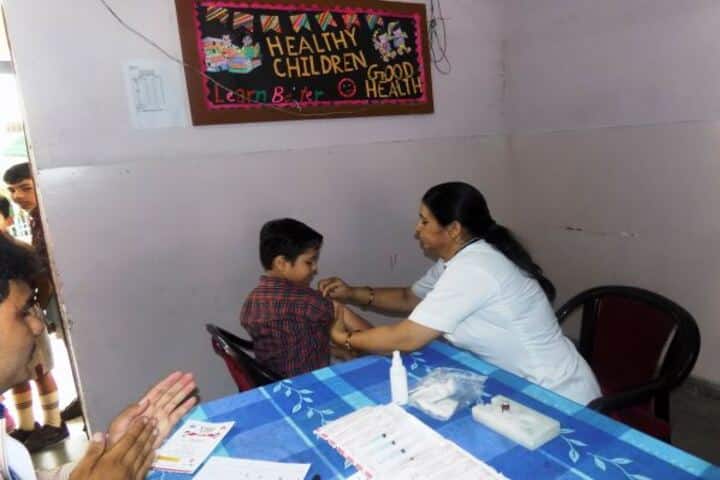 Dav Centenary Public School-Vaccination Camp