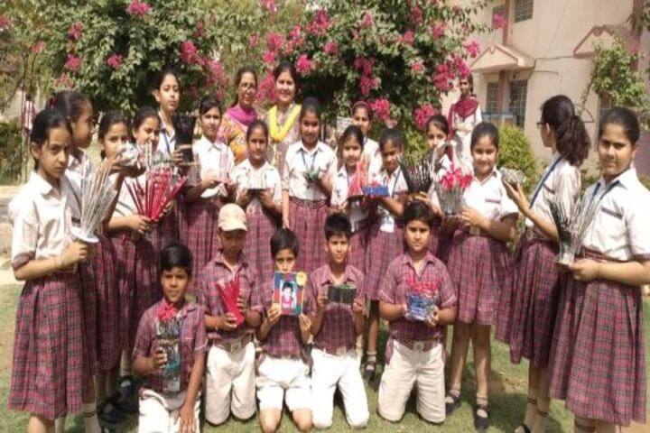DAV Centenary Public School-Paper Crafting