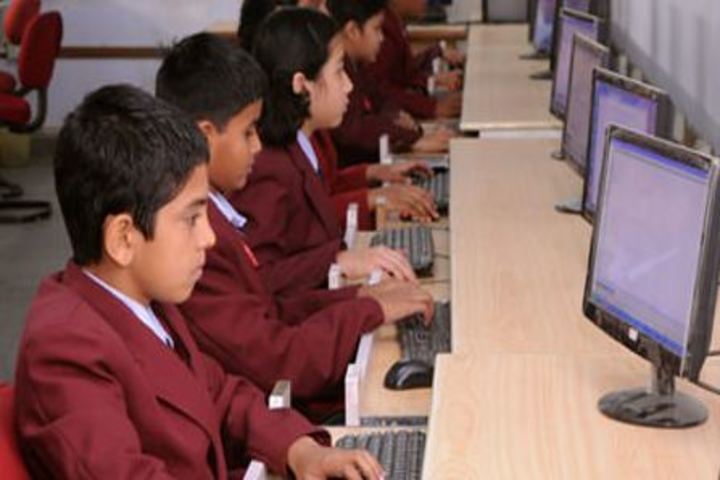 Defence Public School-Computer Lab