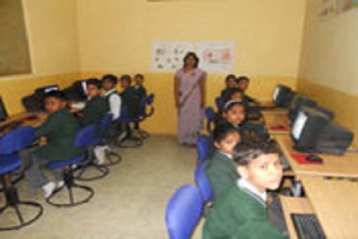Delhi Public School-Computer Lab