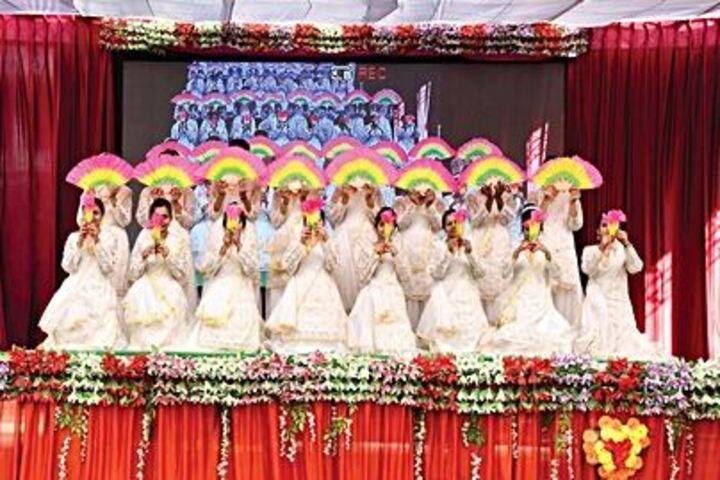 Emmanuel Mission School-Dance
