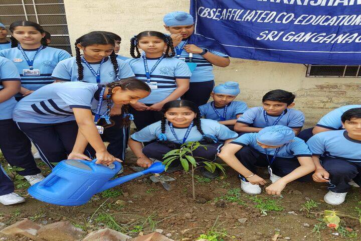 Guru Harkrishan Public School-Plantation Activity