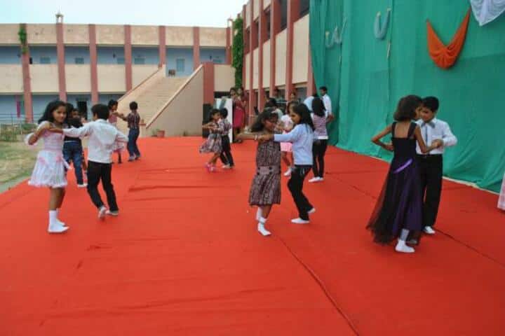 Gurukul B L Mohta Learning Institute-Dance performance