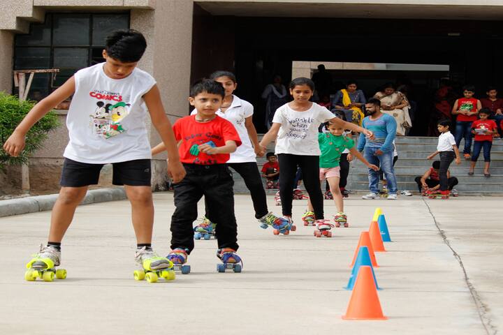 Jaipuria Vidyalaya-Skating