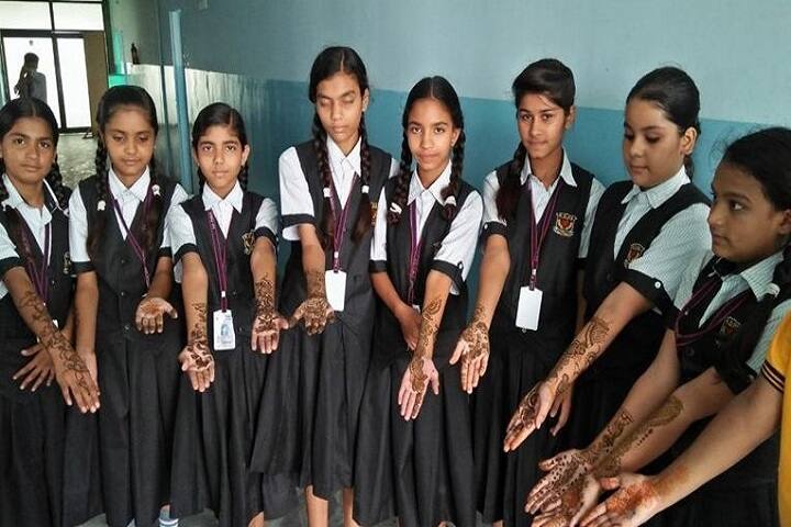 K D Public Senior Secondary School-Mehendi Competition