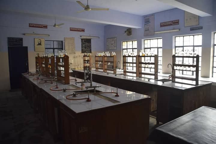 Kendriya Vidyalaya-Chemistry Lab
