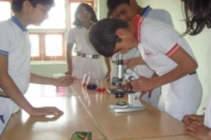 Krishna Public School-Biology Labs
