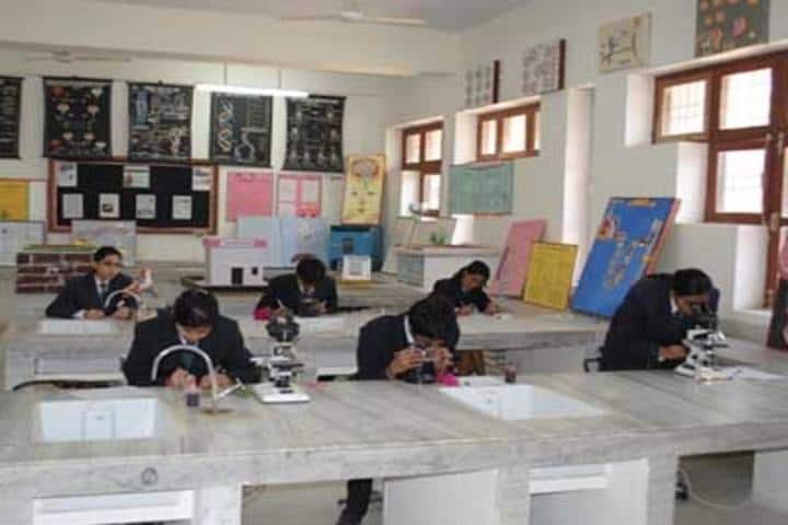 Lala Kamlapat Singhania Education Centre-Biology Lab