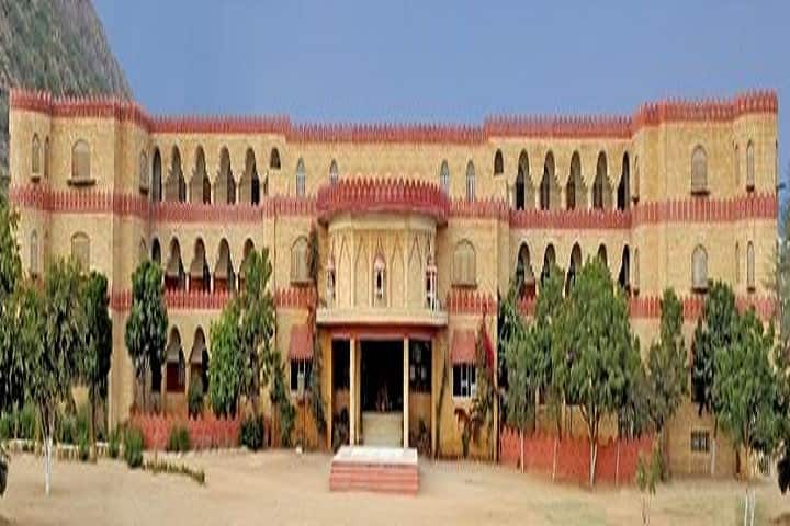 Lawrence And Mayo Public School- School Building