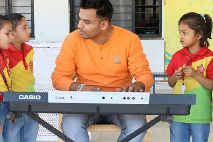 Leo International School-Music Class