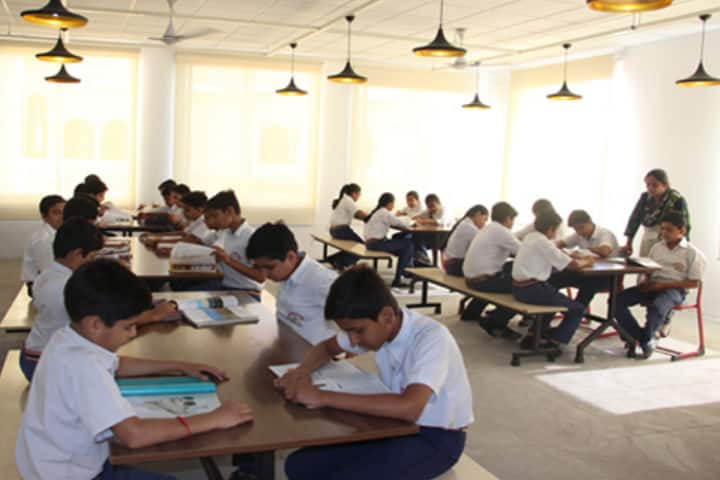 Maharana Mewar Public School-Library